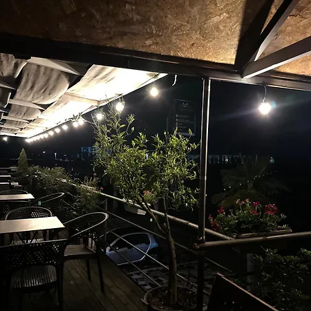 Restorant And Vellezerit Ndoj דראץ'
