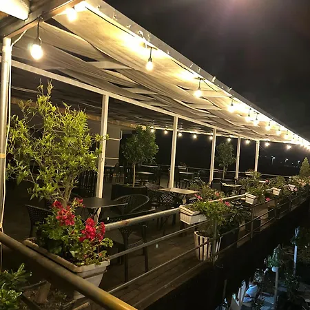 מלון Restorant And Vellezerit Ndoj 4*