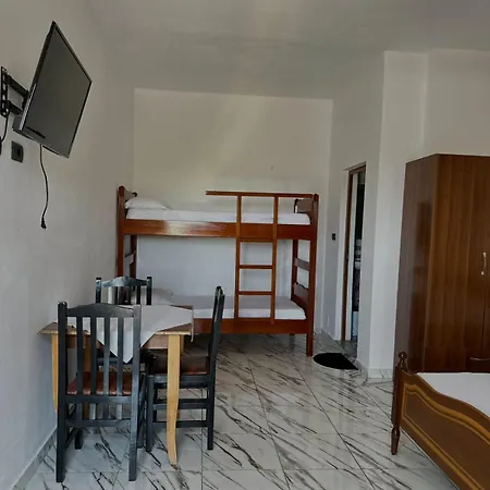 מלון Restorant And Vellezerit Ndoj 4*
