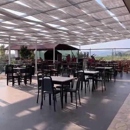Hotel Restorant And Vellezerit Ndoj Draç